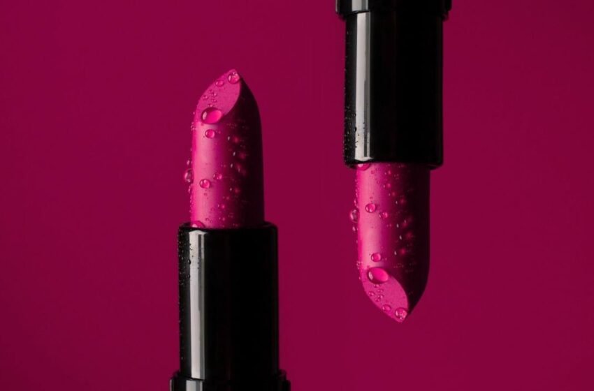  Big Short’s Michael Burry Bets on Lipstick to Combat Recession