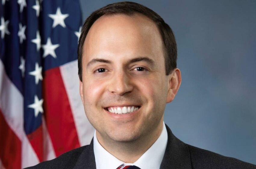  Texas Congressman Wants Crypto ATMs in Federal Government Buildings