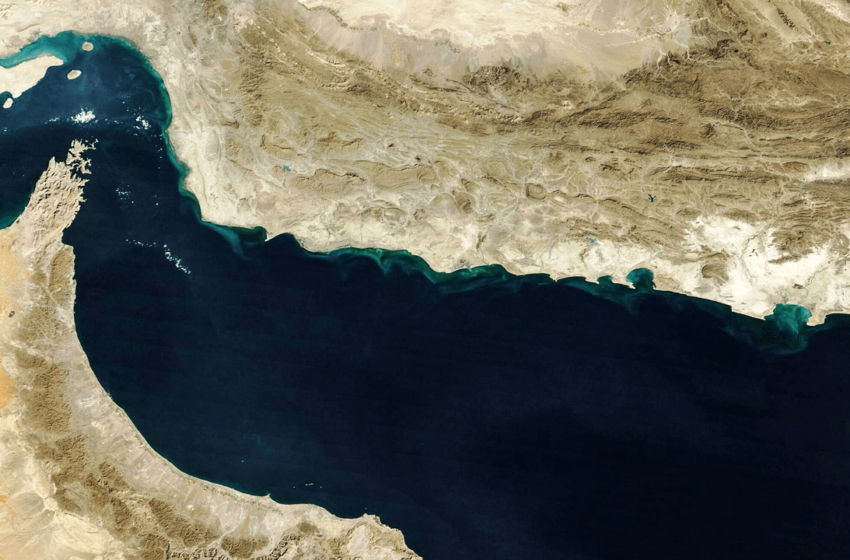  Bitcoin Dips Below $100K as Iran Moves to Shut Strait of Hormuz