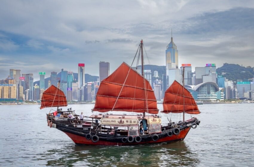  Hong Kong to Introduce Crypto Derivatives Trading for Professional Investors