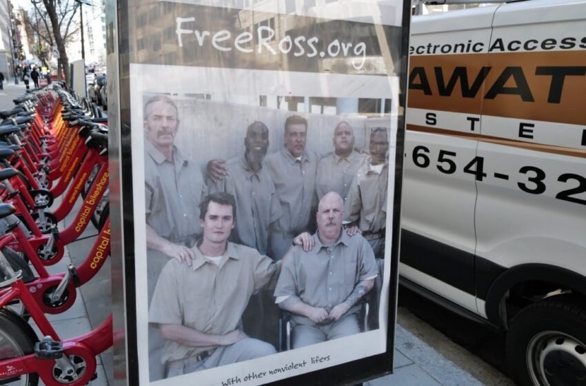  Ross Ulbricht Given 300 Bitcoin Donation