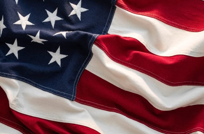  Lawmaker Seeks Full Crypto Conflict Ban for Congress, White House, Agencies