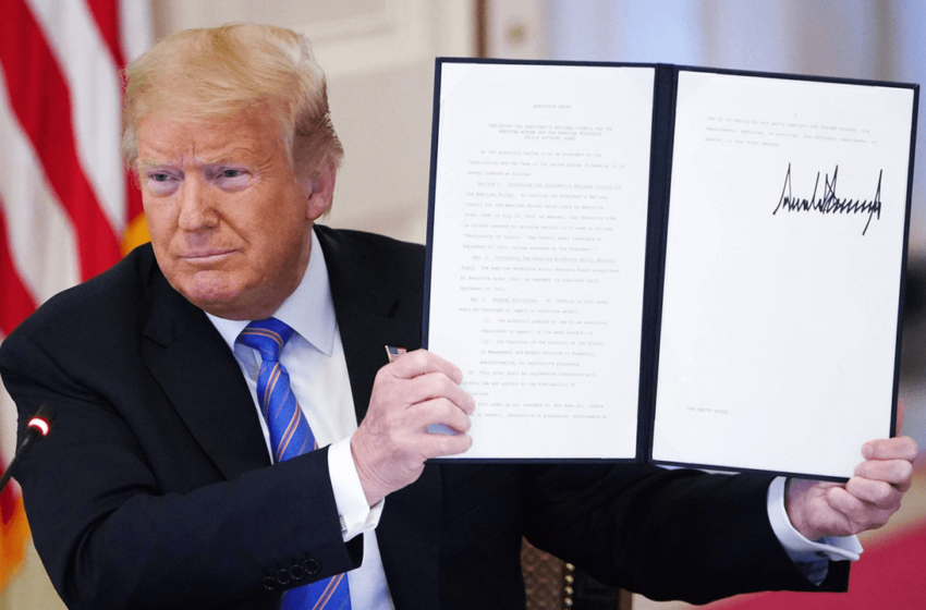  Trump Signs Landmark GENIUS Act, First US Stablecoin Law