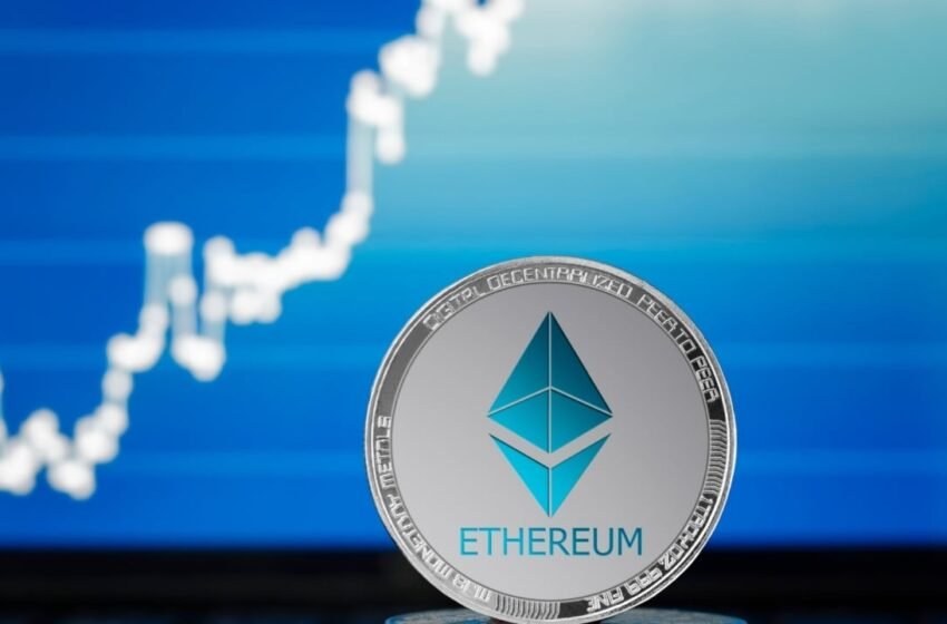  Ether ETFs Shatter Records With $727 Million Inflows as Bitcoin ETFs Extend Streak to 10 Days