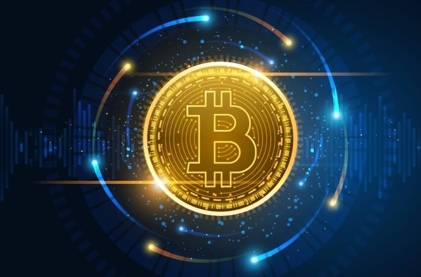  Standard Chartered Predicts Bitcoin to Smash $135K by Q3, $200K by Year-End