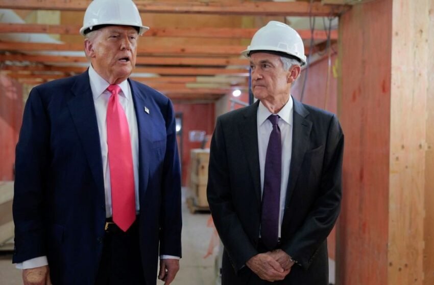  Trump Visits the Federal Reserve Headquarters