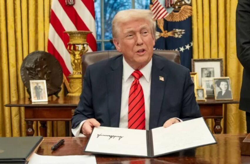  Trump Signs 2 Executive Orders That Could Boost Crypto Markets