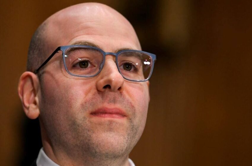  Trump Nominates Stephen Miran as New Fed Governor
