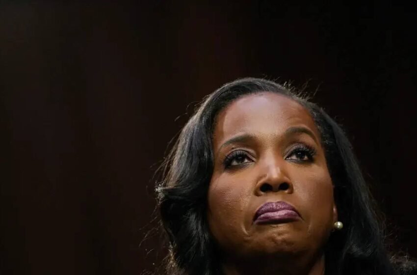  Trump Wants to Fire Fed Governor Lisa Cook