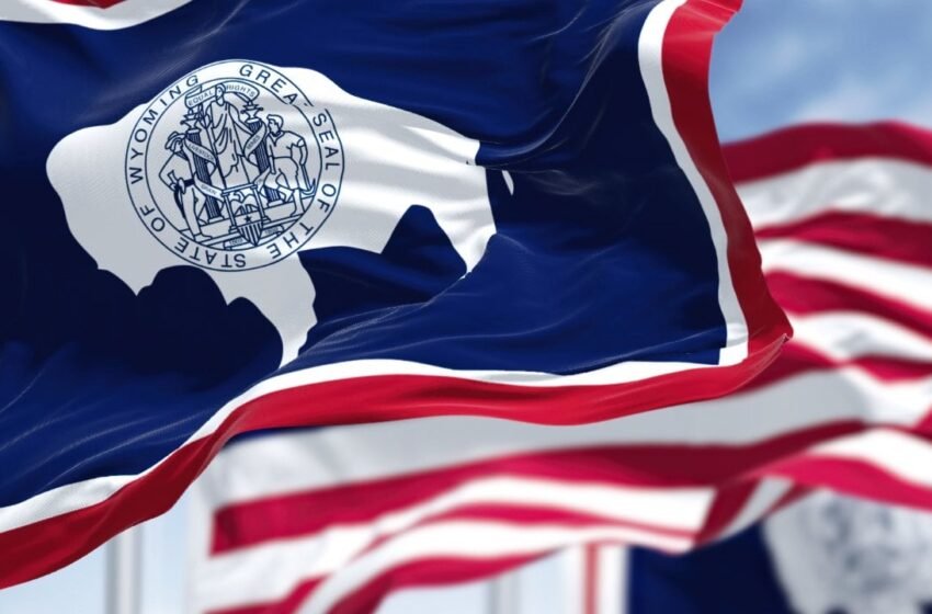  Wyoming Becomes First State to Issue Stablecoin Across 7 Blockchains in Historic Move