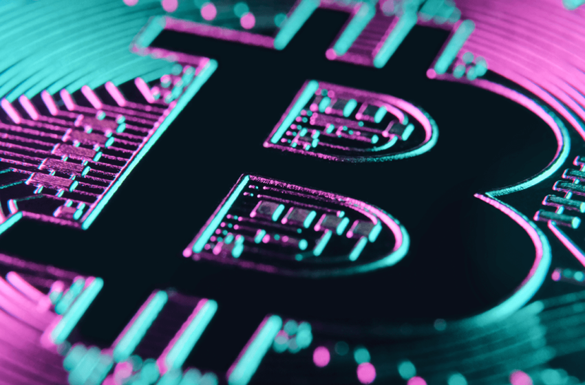  Bitcoin Price Watch: Bulls Eye Breakout While Bears Guard Resistance