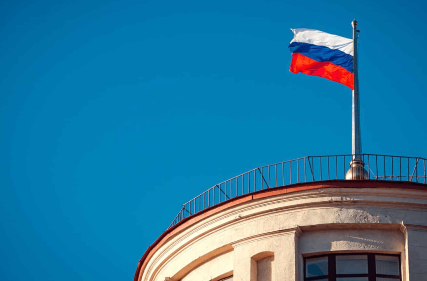  Crypto Traders Brace for Disruption as Russia Tightens Cash Controls