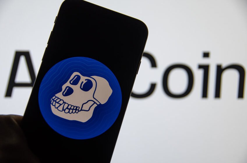 ApeCoin price forecast: weak bullish momentum signals risk ahead