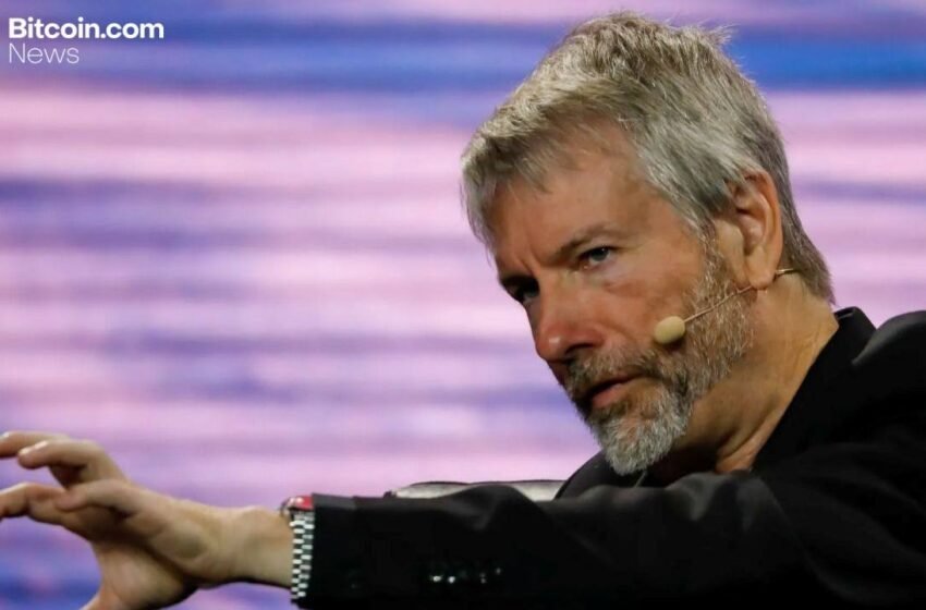  Bitcoin Is Floundering, but Saylor Is Digging in His Heels