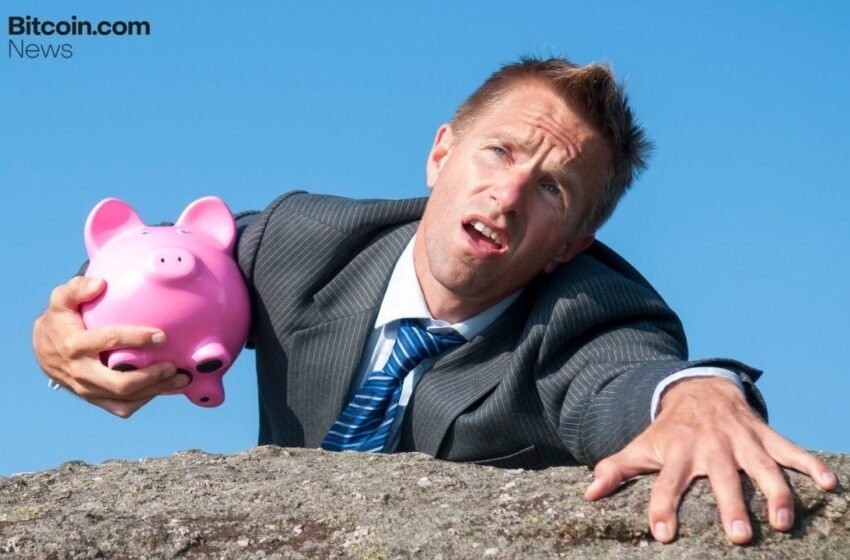  Michael Saylor’s Poll Shows Broad Hesitation to Sell Bitcoin During Sharp Decline