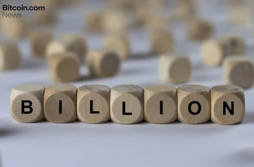  Bitcoin and Ether ETFs Post $1.9 Billion Weekly Inflow Despite Late Pullback