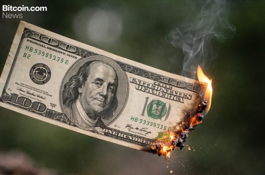  US Dollar Supremacy Cracking as Expert Warns Compounding Macro Dangers