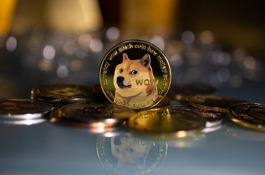  Dogecoin recovery stalls as DOGE retreats below $0.10