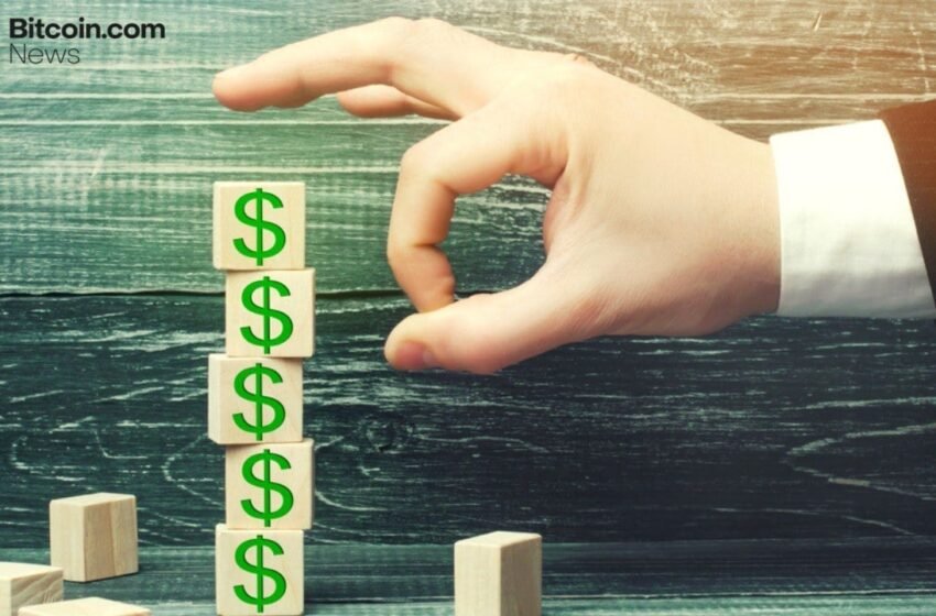  Bitcoin ETFs Post Third-Biggest 2026 Outflow as Blackrock Loses $448M