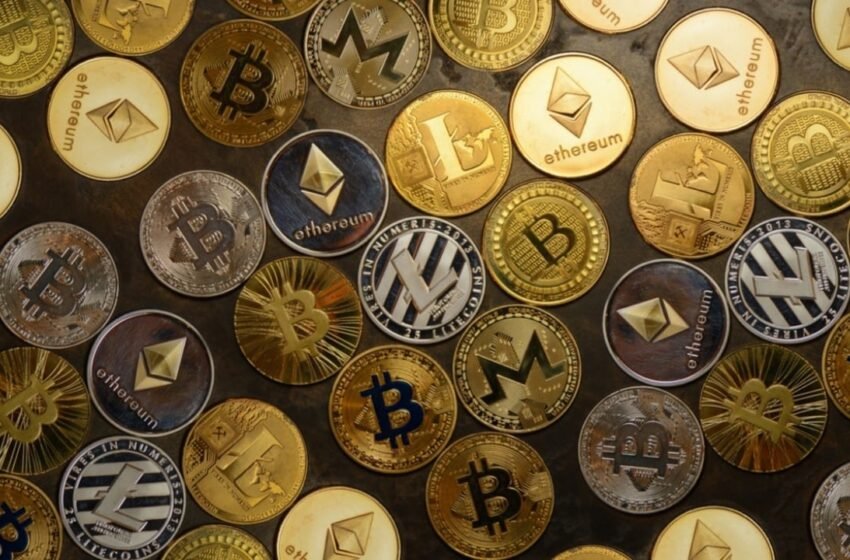 Crypto’s Liquidity Outlook Darkens as Fed Hawkish Pivot Pushes Hike Odds to 77%