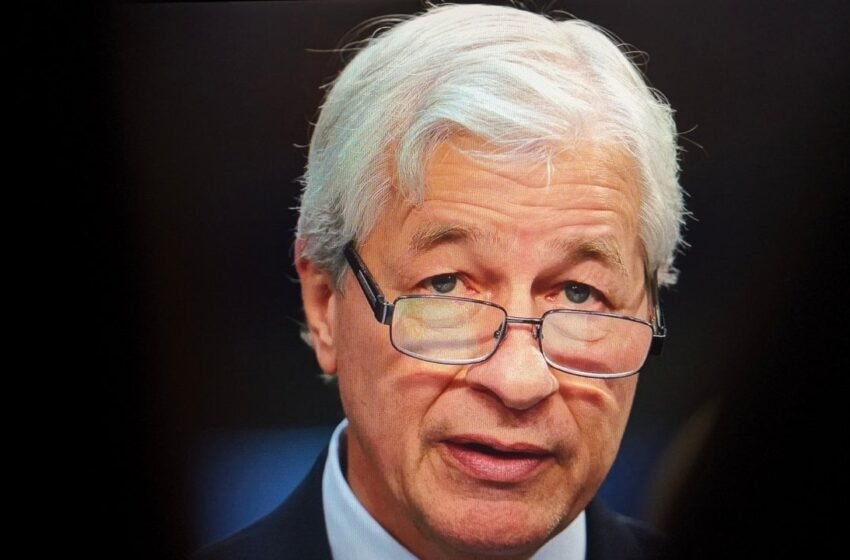  JPMorgan’s Jamie Dimon Praises the Mexican Economy in High-Stakes Meeting With President Sheinbaum