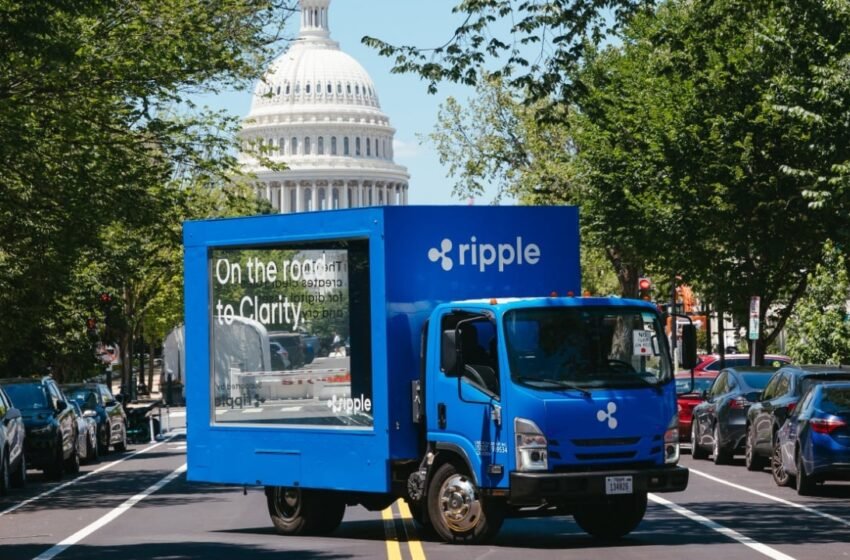  Ripple’s CLARITY Truck Hits Washington as Congress Weighs Crypto Rules
