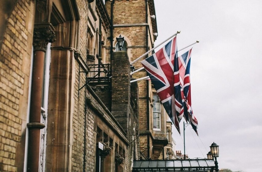  Binance and CZ Sued for $200 Million in UK Over ‘Unauthorized’ Derivatives Sold to 1,700 Traders