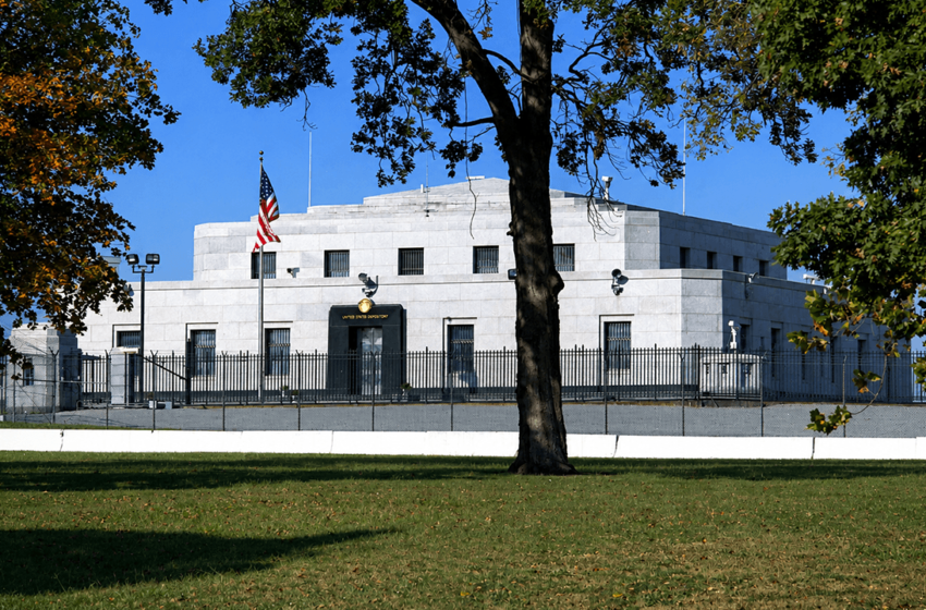  Treasury Secretary Bessent Says All the Gold Is There, Skeptics Demand an Audit