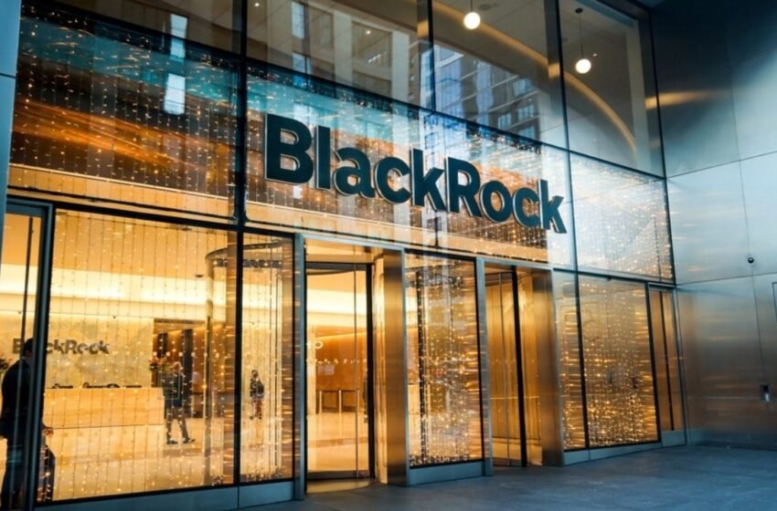  Blackrock’s $50.2M Inflow Offsets Selling as Bitcoin ETFs Turn Green