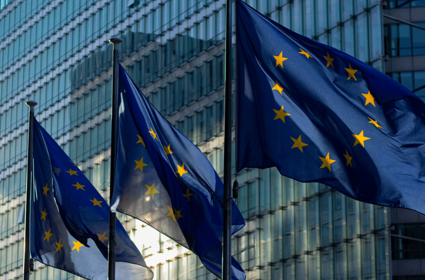  EU Empowers Regulators to Block Third-Country Crypto Platforms