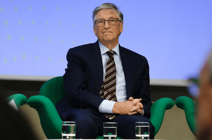  Bill Gates Warns a Fast-Moving Tech Threat Needs an IAEA-Style Watchdog