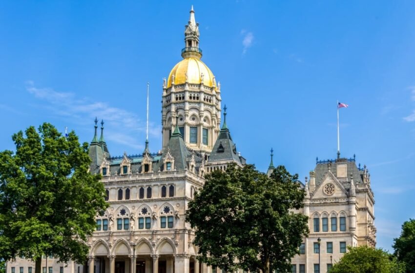  Connecticut AG Issues Crypto Alert After Investor Loses $200K