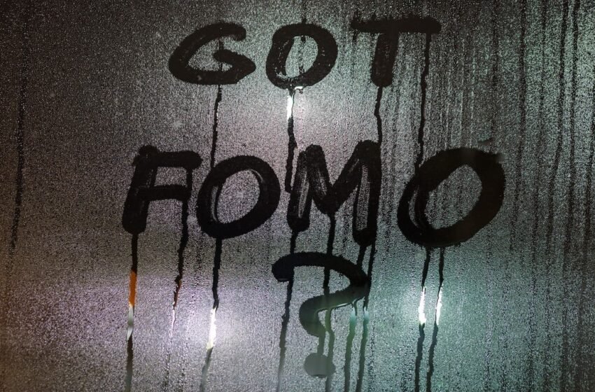  Fomo Takes Crypto by Storm, Grayscale Predicts Rotation From Stocks, and More
