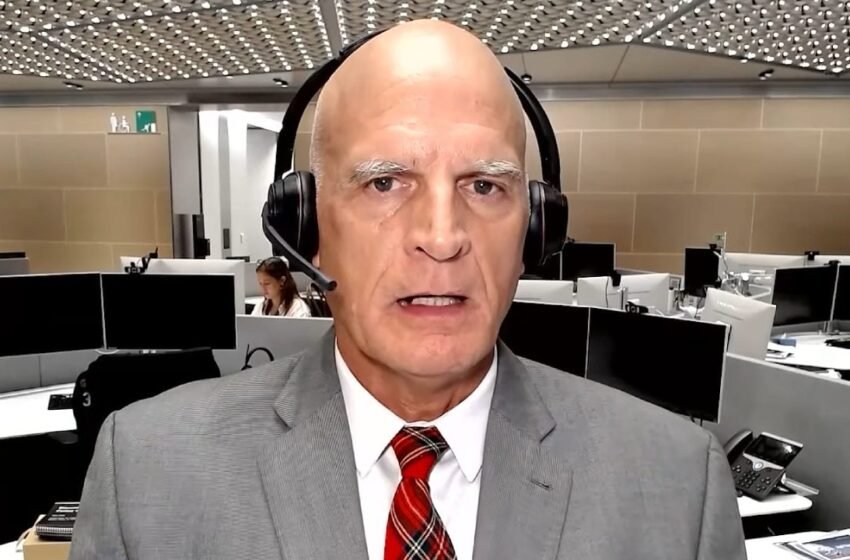  Bloomberg Analyst Warns Crypto Faces a Lose-Lose Scenario
