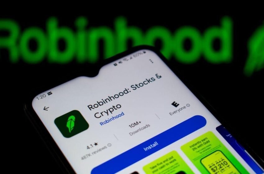  Robinhood Engineers Accused of Turning Listings Into Insider Trades