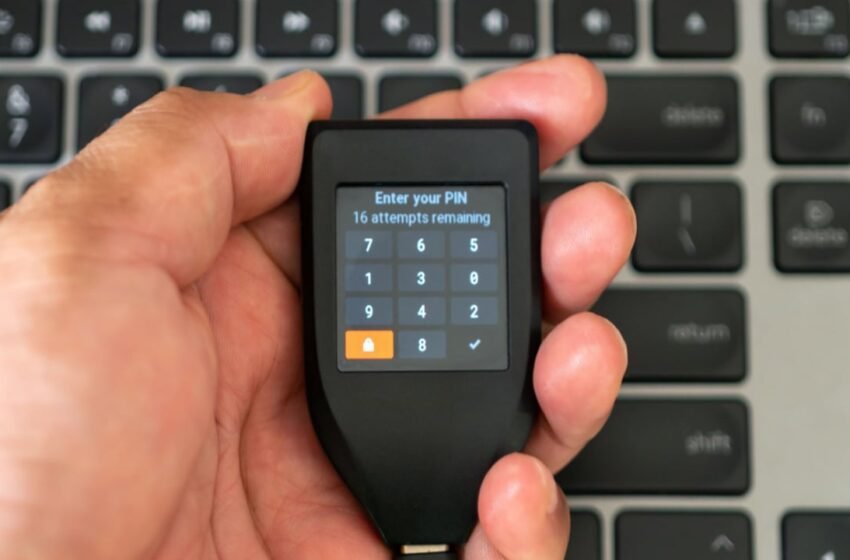  Trezor Data Leak Spirals as 67,000 More US Buyers Get Exposed
