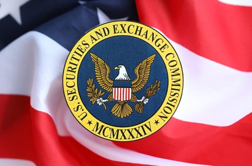  Ex-SEC Chief Claims Agency Overreaches Authority on Crypto Rules